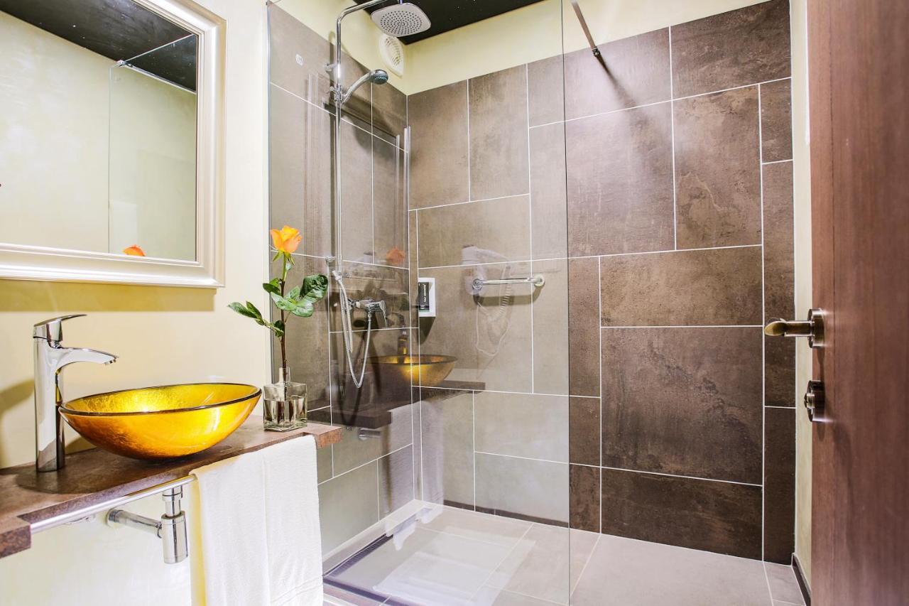 Hotel Ostrov Nymburk Ngoại thất bức ảnh